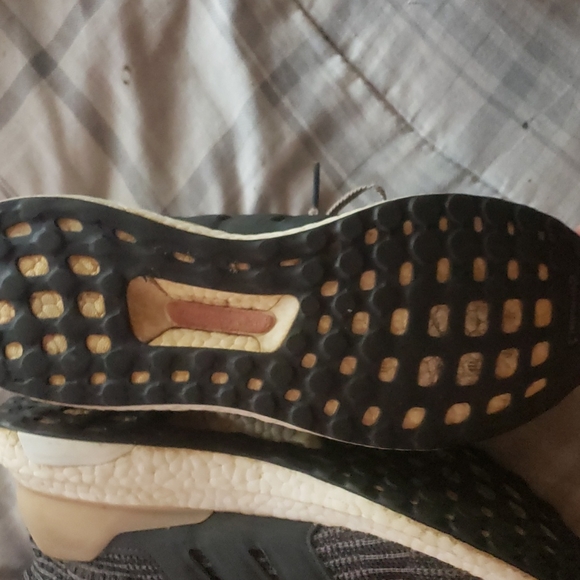 Adidas - Picture 3 of 3